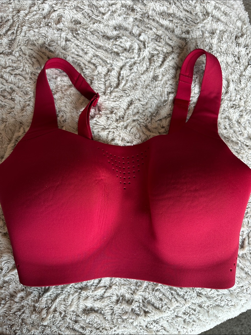 Wireless Sports Bra in Ruby Red